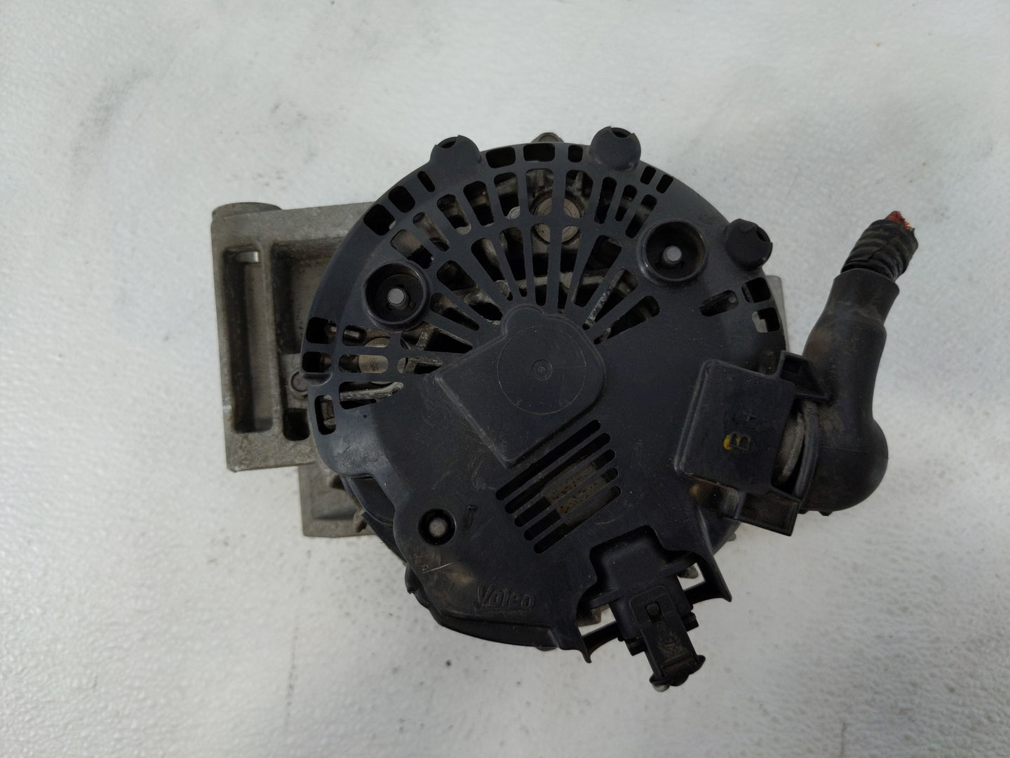 2010-2017 Gmc Terrain Alternator Replacement Generator Charging Assembly Engine OEM P/N:13500315 Fits OEM Used Auto Parts - 