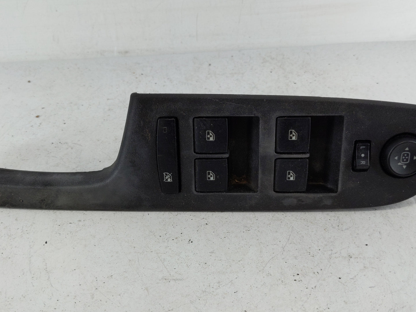 2010-2017 Gmc Terrain Master Power Window Switch Replacement Driver Side Left P/N:20917598 Fits OEM Used Auto Parts - Oemuse