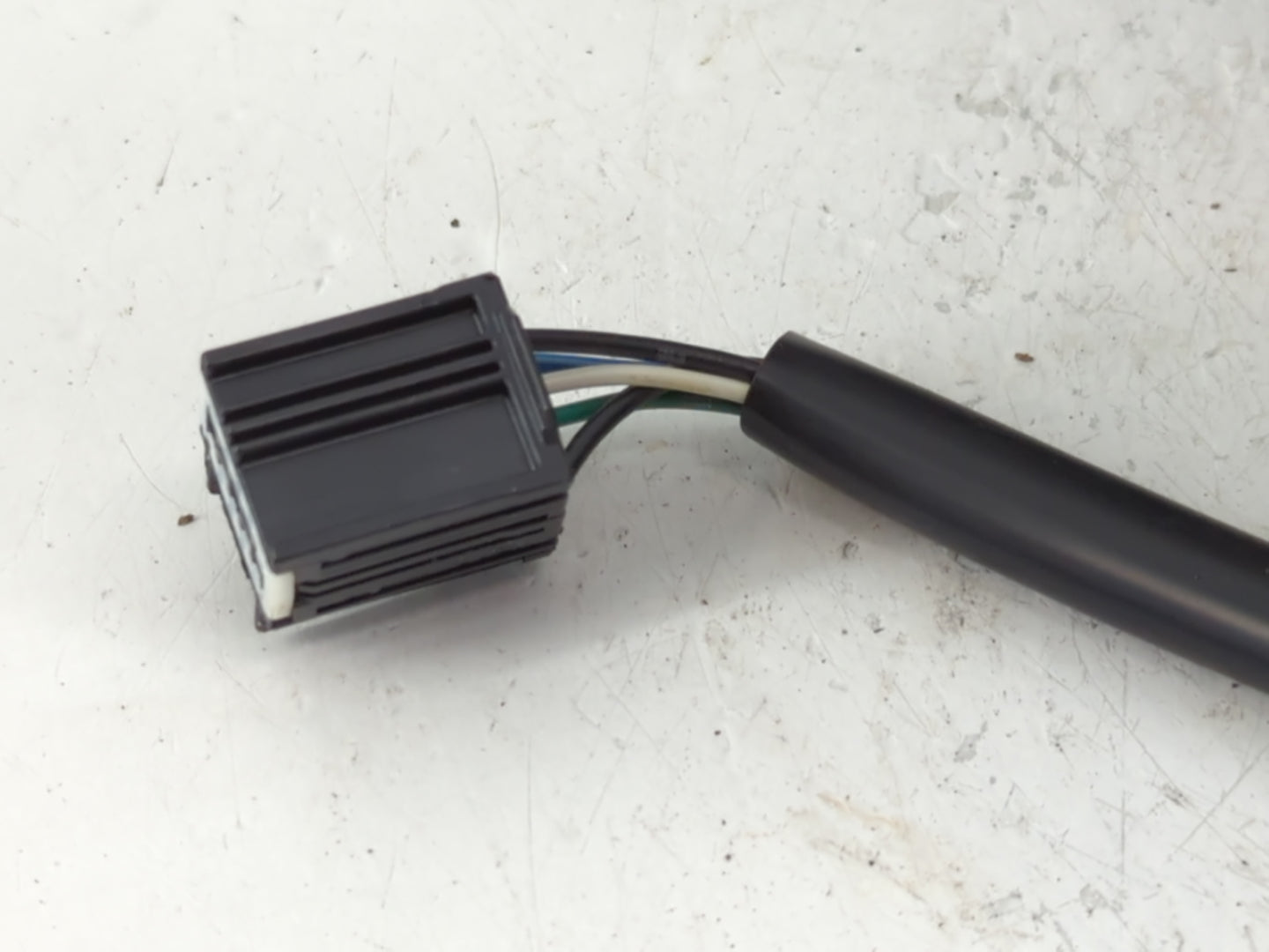2012-2013 Gmc Terrain Driver Side View Mirror - Left Door Mirror OEM Used - Oemusedautoparts1.com