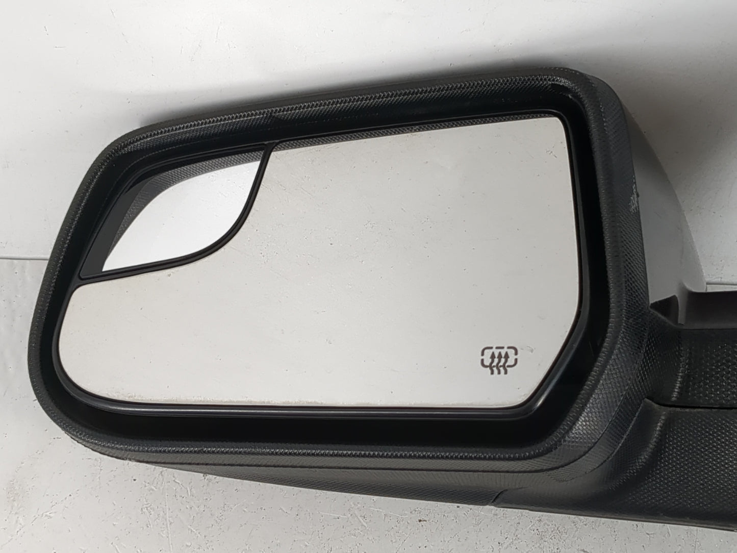 2011-2014 Gmc Terrain Driver Side View Mirror - Left Door Mirror OEM Used - Oemusedautoparts1.com
