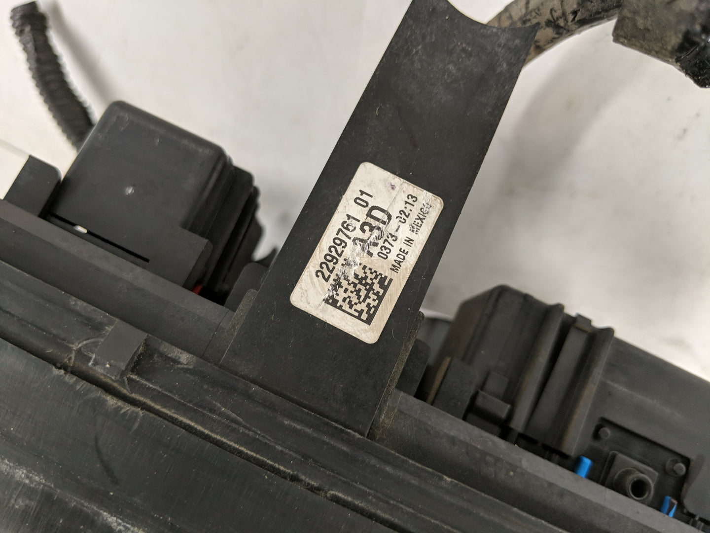 2013-2016 Gmc Terrain Fusebox Fuse Box Panel Relay Module P/N:22929761 01 Fits Fits 2013 2014 2015 2016 OEM Used Auto Parts 