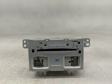2013 Gmc Terrain Radio AM FM Cd Player Receiver Replacement P/N:22965237 Fits OEM Used Auto Parts - Oemusedautoparts1.com