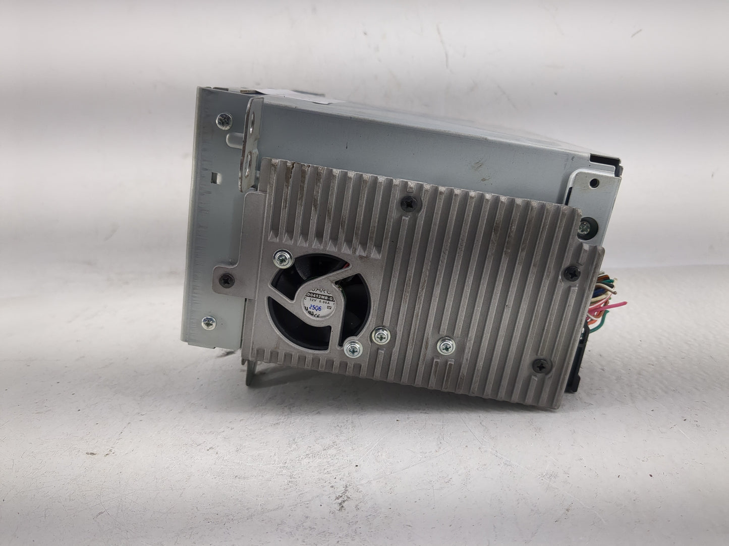 2013 Gmc Terrain Radio AM FM Cd Player Receiver Replacement P/N:22979297 Fits OEM Used Auto Parts - Oemusedautoparts1.com