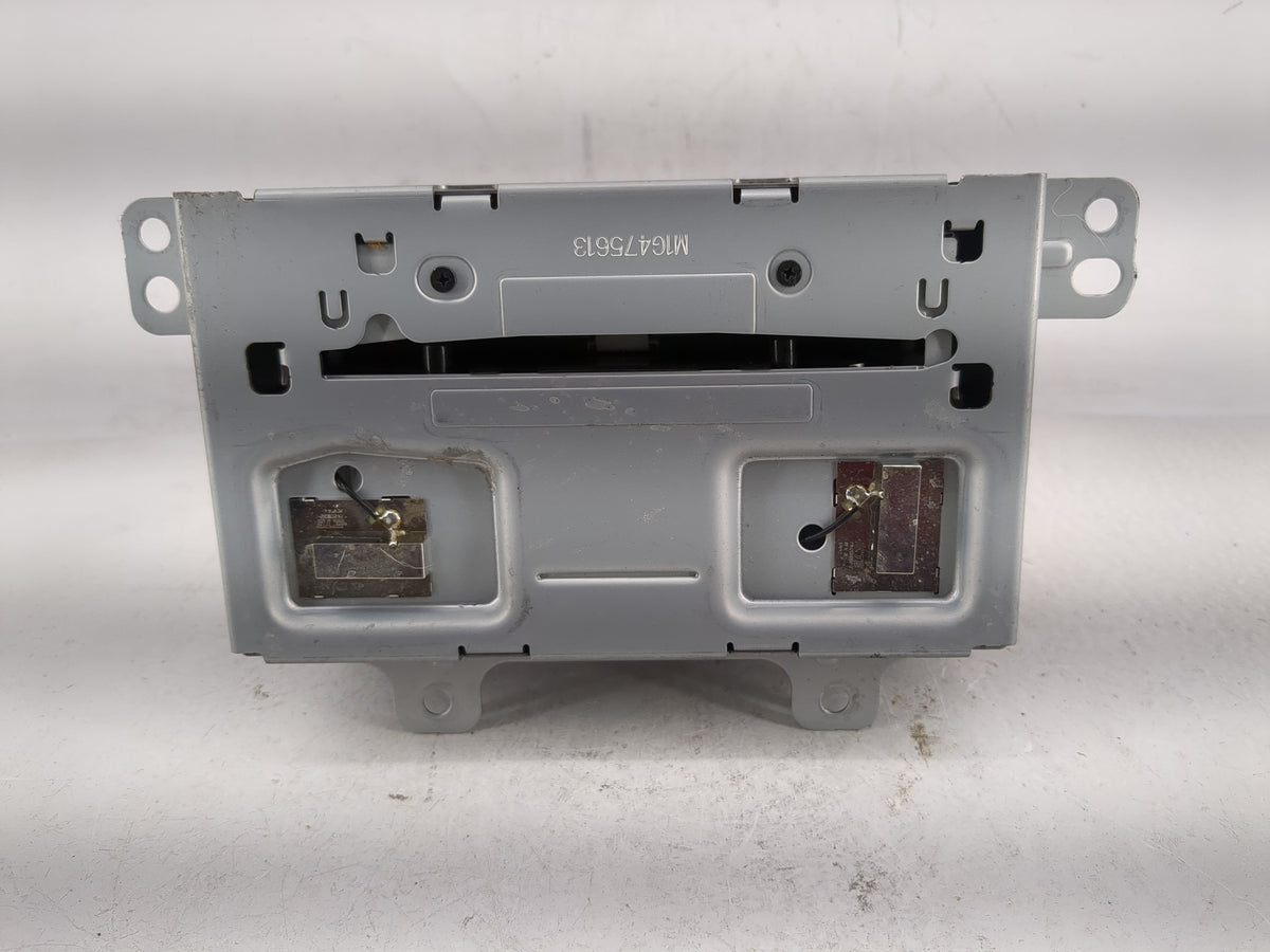 2013 Gmc Terrain Radio AM FM Cd Player Receiver Replacement P/N:23135481 OEM Used Auto Parts - Oemusedautoparts1.com