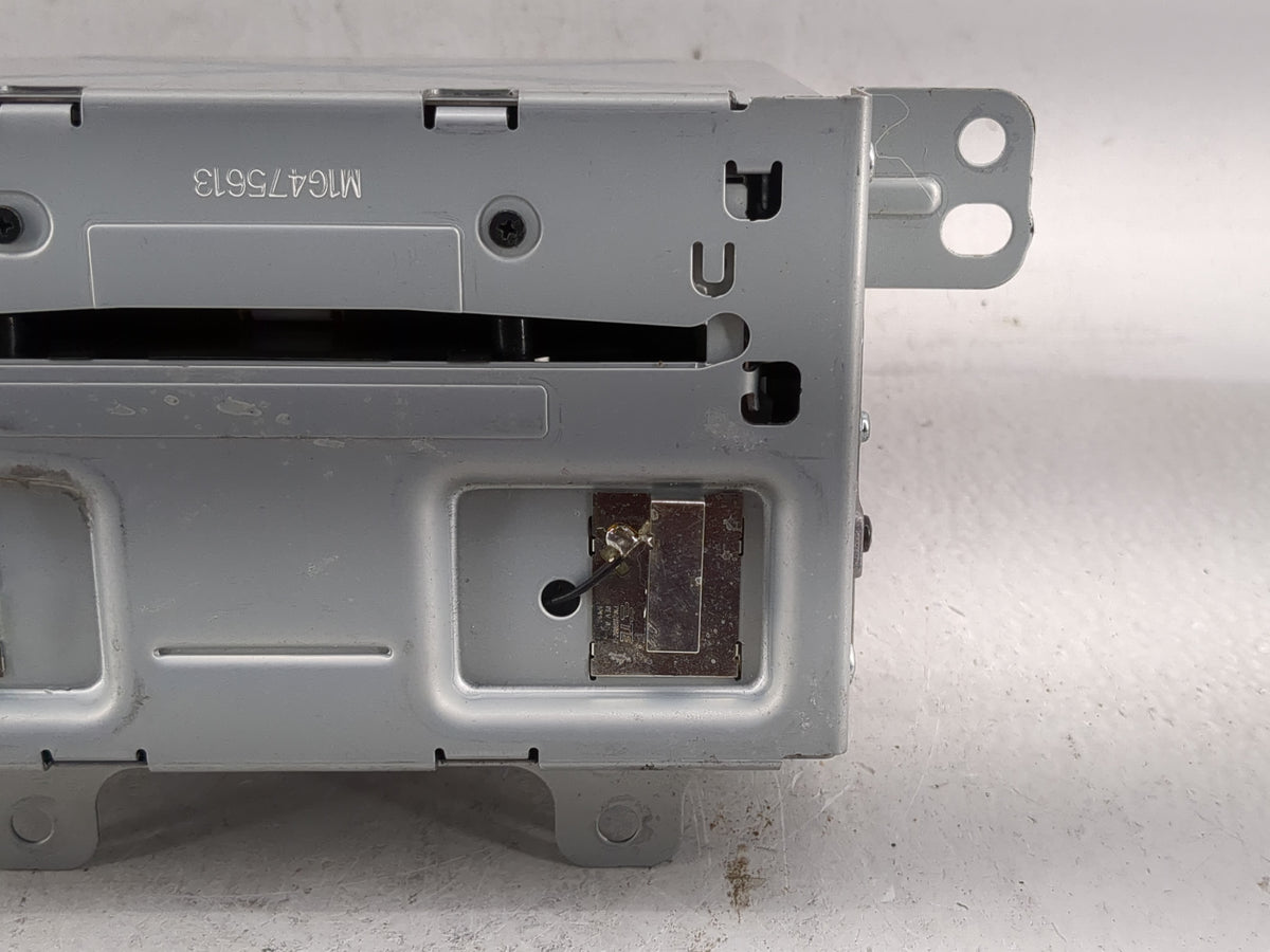2013 Gmc Terrain Radio AM FM Cd Player Receiver Replacement P/N:23135481 OEM Used Auto Parts - Oemusedautoparts1.com