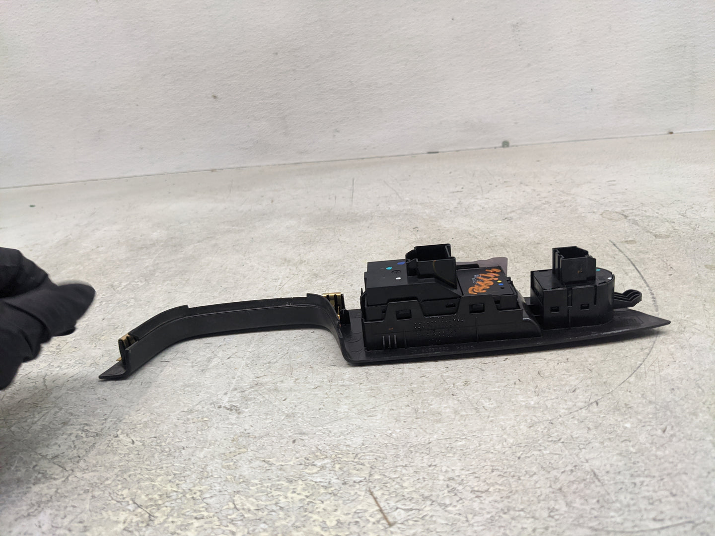 2010-2017 Gmc Terrain Master Power Window Switch Replacement Driver Side Left P/N:20917599 Fits OEM Used Auto Parts - Oemuse