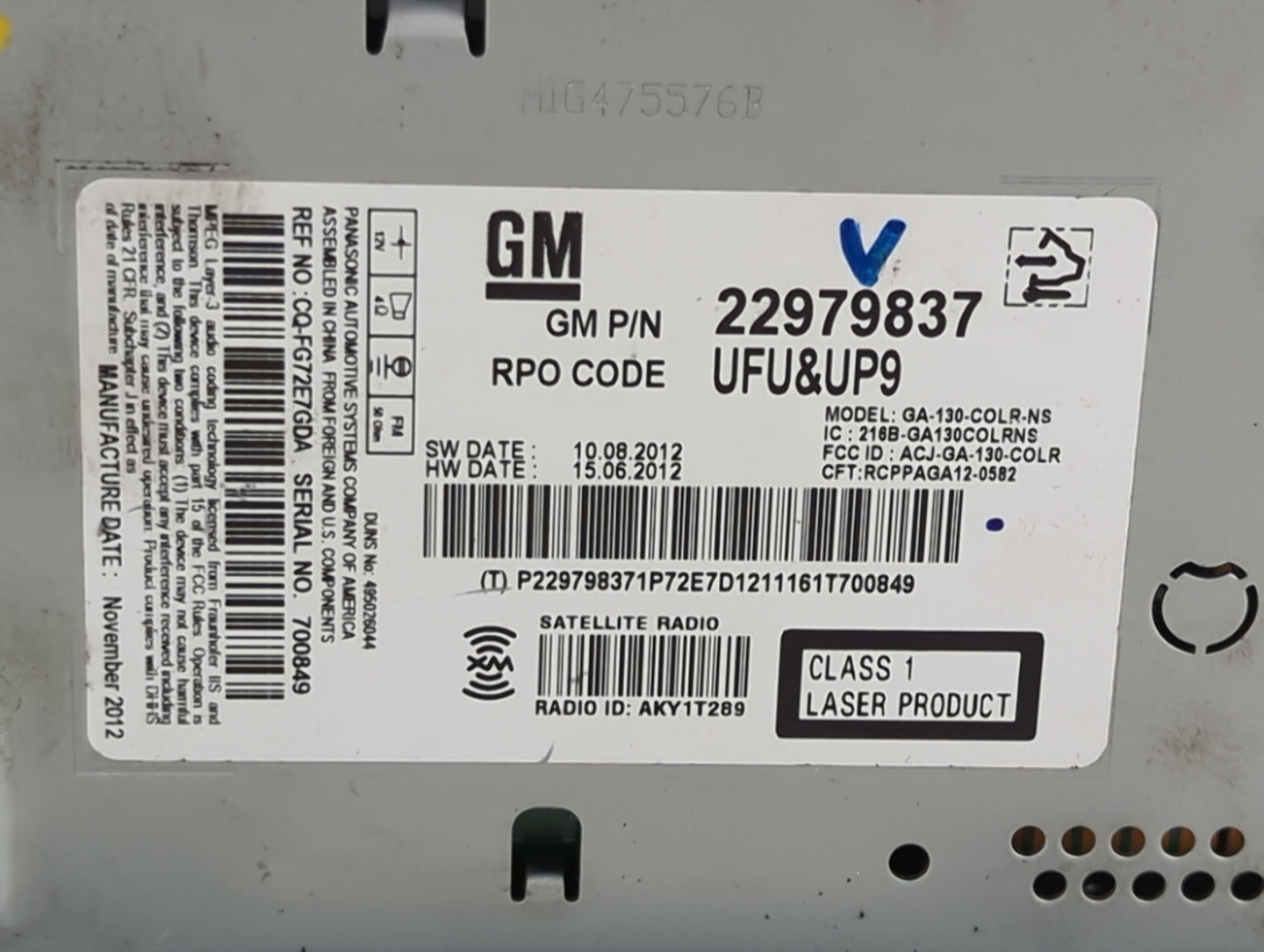 2013 Gmc Terrain Radio AM FM Cd Player Receiver Replacement P/N:22979837 GA-130-COLR-NS, CQ-FG7ZE7GDA Fits OEM Used Auto Par