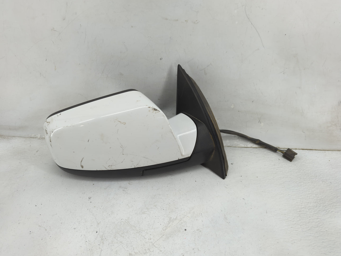 2011-2014 Gmc Terrain Passenger Side View Mirror - Right Door Mirror OEM Used - Oemusedautoparts1.com