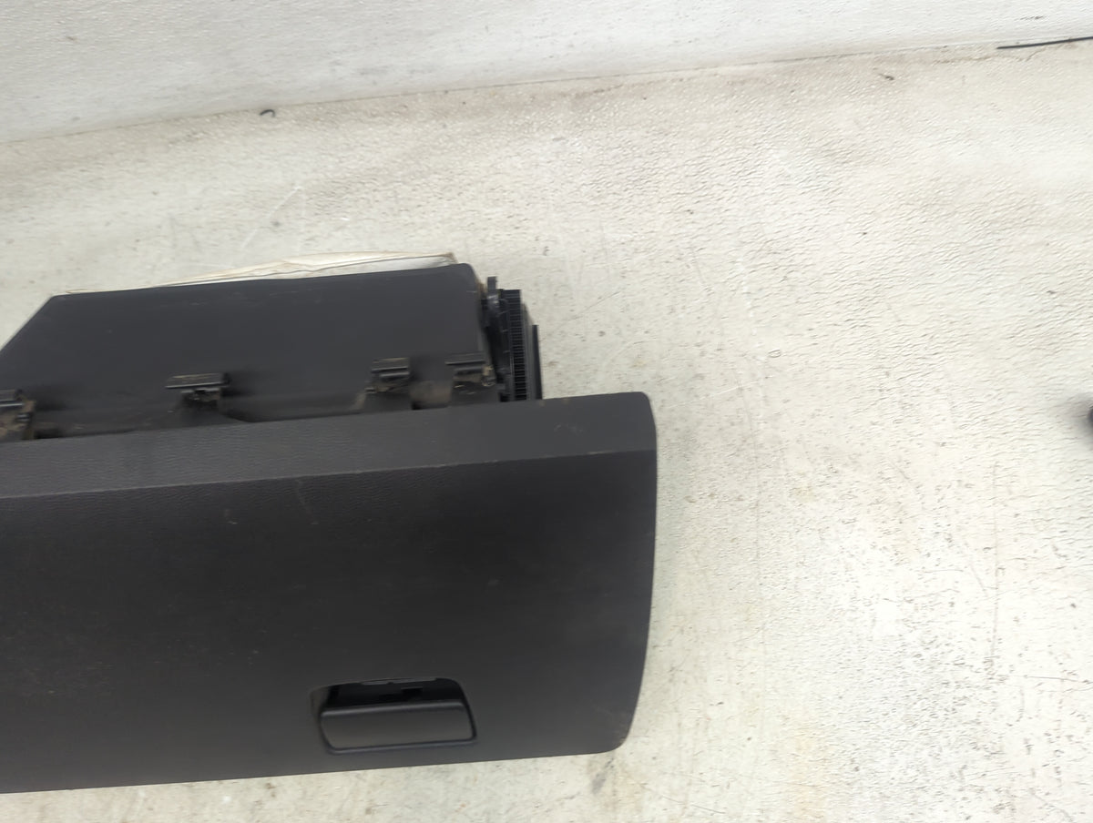 2013 Gmc Terrain Passenger Glove Box Door Storage Compartment Black - Oemusedautoparts1.com