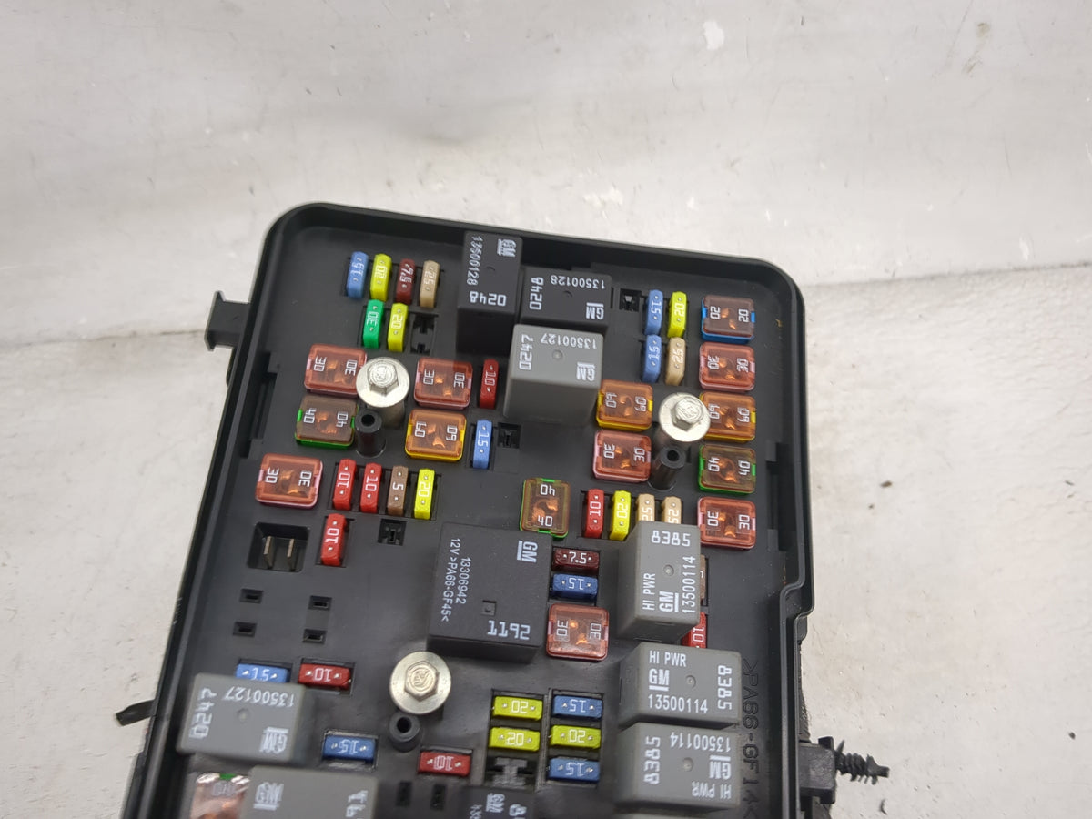 2013-2016 Gmc Terrain Fusebox Fuse Box Panel Relay Module P/N:22922727 Fits Fits 2013 2014 2015 2016 OEM Used Auto Parts - O