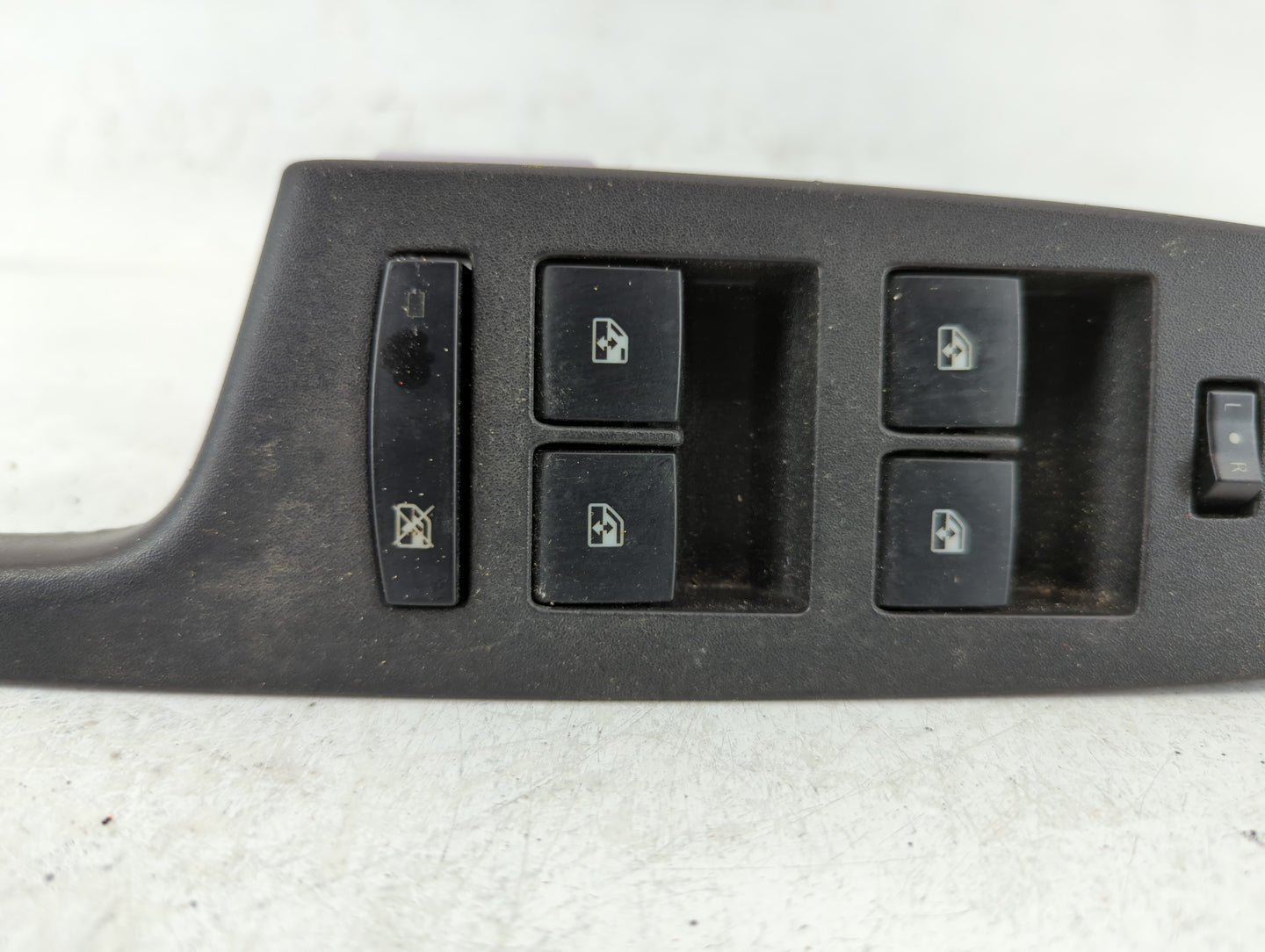 2010-2017 Gmc Terrain Master Power Window Switch Replacement Driver Side Left P/N:20917598 Fits OEM Used Auto Parts - Oemuse