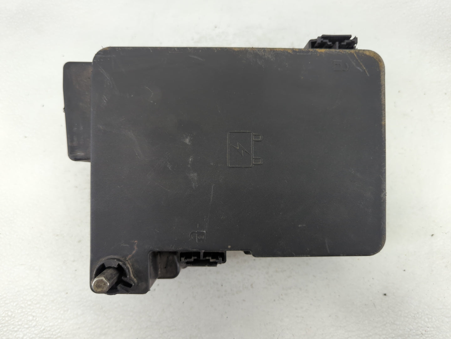 2013 Gmc Terrain Fusebox Fuse Box Panel Relay Module P/N:22929763_01 Fits OEM Used Auto Parts - Oemusedautoparts1.com