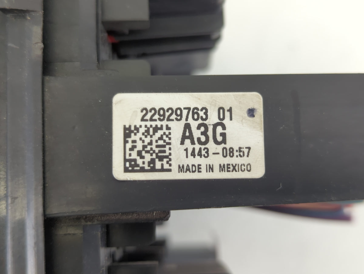 2013 Gmc Terrain Fusebox Fuse Box Panel Relay Module P/N:22929763_01 Fits OEM Used Auto Parts - Oemusedautoparts1.com