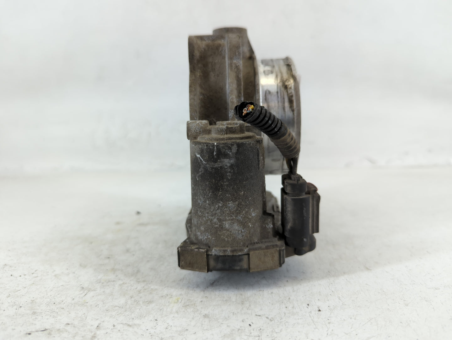 2013-2017 Gmc Terrain Throttle Body P/N:12632172BA Fits Fits 2012 2013 2014 2015 2016 2017 2018 2019 2020 2021 2022 OEM Used