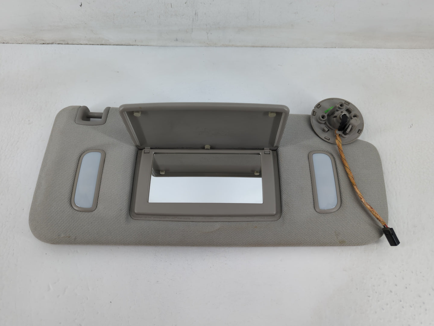 2010-2017 Gmc Terrain Sun Visor Shade Replacement Passenger Right Mirror Fits Fits 2010 2011 2012 2013 2014 2015 2016 2017 O