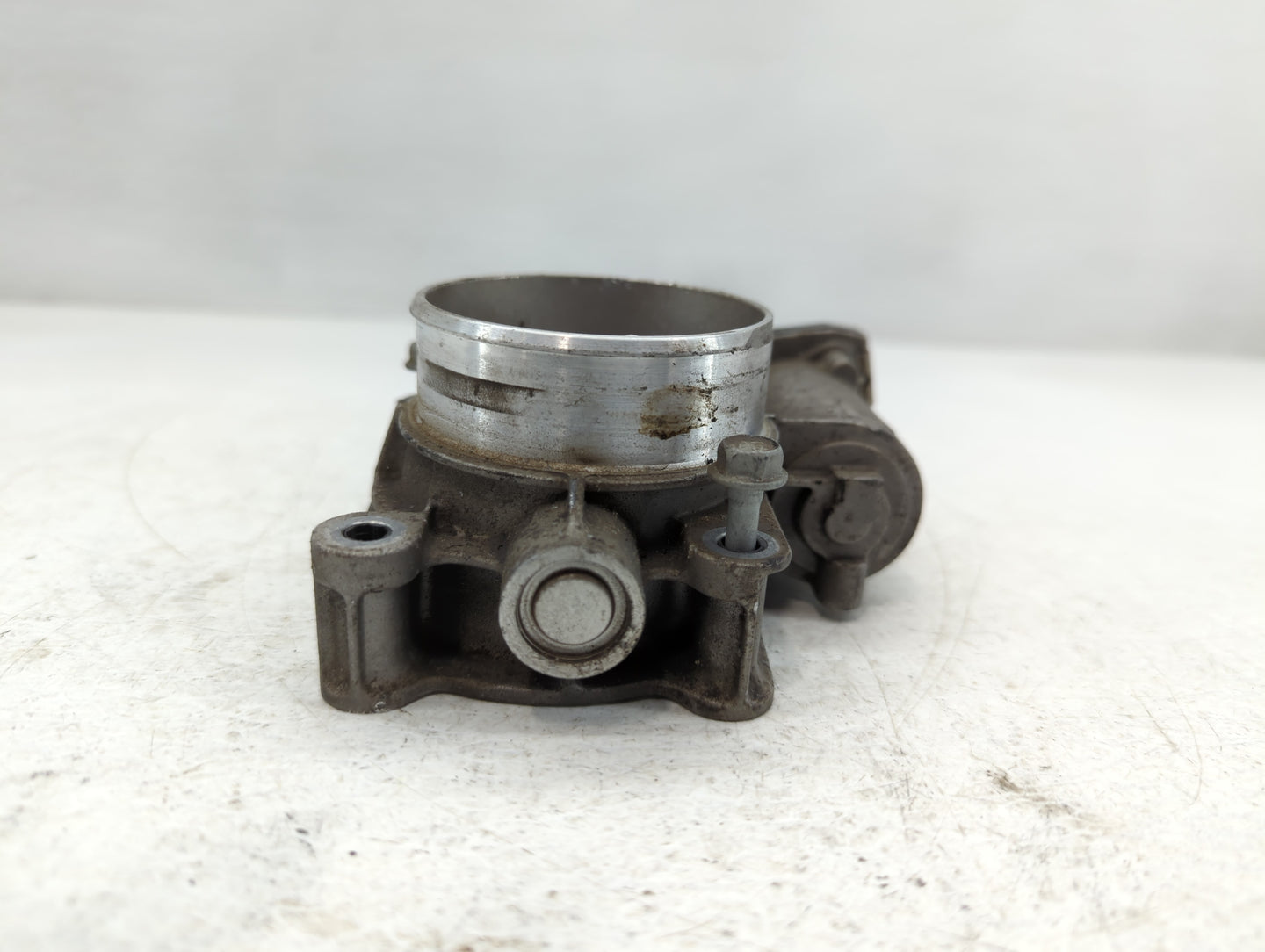 2013-2015 Gmc Terrain Throttle Body P/N:12632101CA Fits Fits 2012 2013 2014 2015 OEM Used Auto Parts - Oemusedautoparts1.com