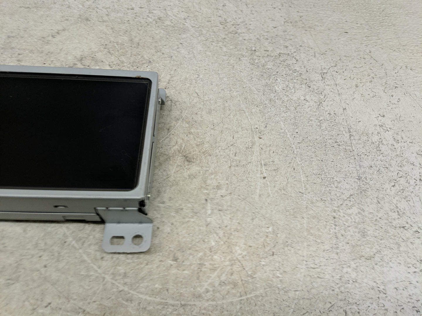 2010-2017 Gmc Terrain Radio AM FM Cd Player Receiver Replacement Fits Fits 2010 2011 2012 2013 2014 2015 2016 2017 OEM Used 