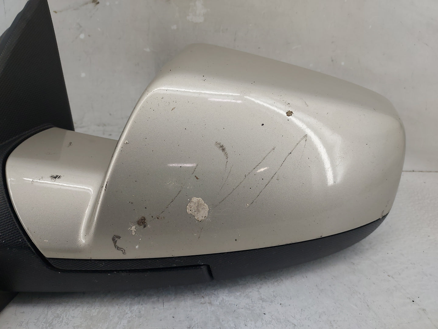 2011-2014 Gmc Terrain Driver Side View Mirror - Left Door Mirror OEM Used - Oemusedautoparts1.com
