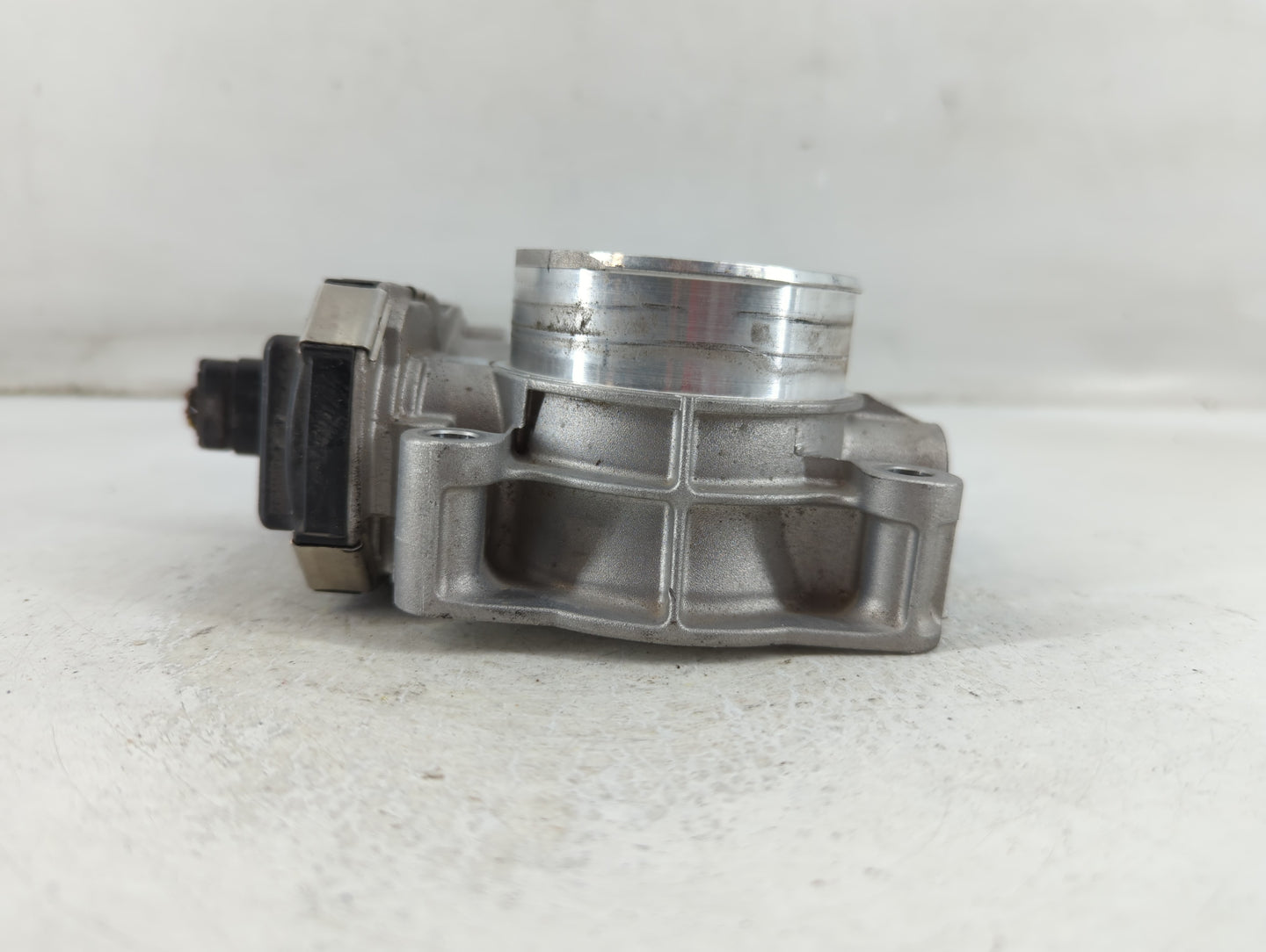 2013-2015 Gmc Terrain Throttle Body P/N:12632101CA Fits Fits 2012 2013 2014 2015 OEM Used Auto Parts - Oemusedautoparts1.com