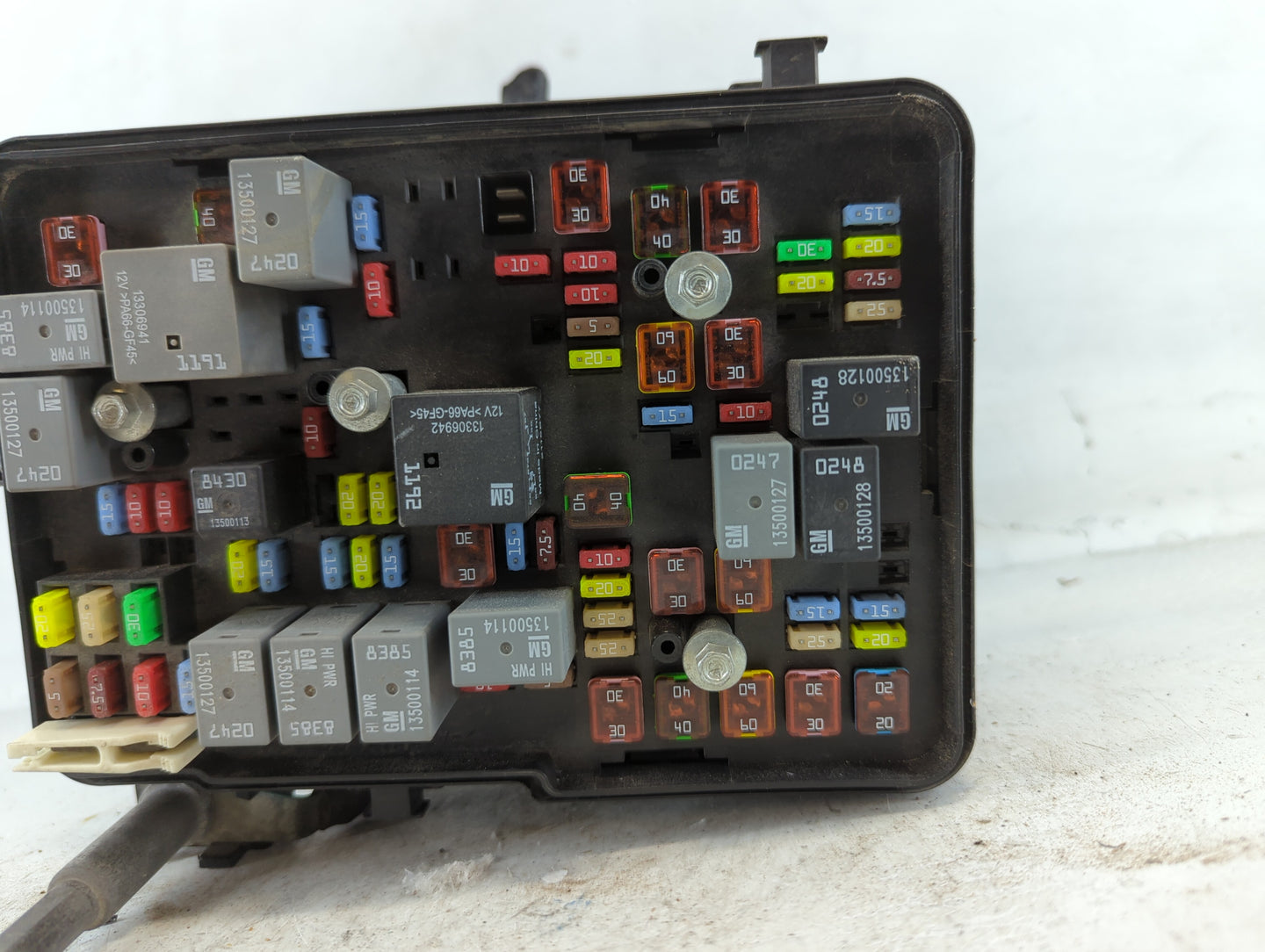 2013-2015 Gmc Terrain Fusebox Fuse Box Panel Relay Module Fits Fits 2013 2014 2015 OEM Used Auto Parts - Oemusedautoparts1.c