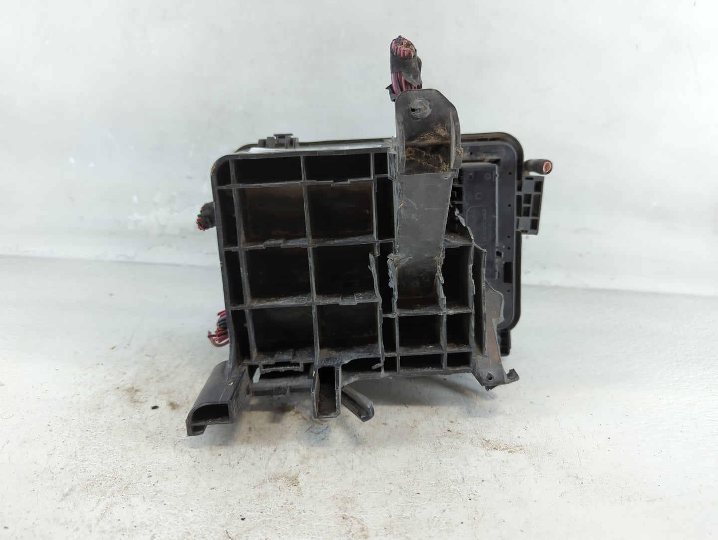 2013-2015 Gmc Terrain Fusebox Fuse Box Panel Relay Module Fits Fits 2013 2014 2015 OEM Used Auto Parts - Oemusedautoparts1.c