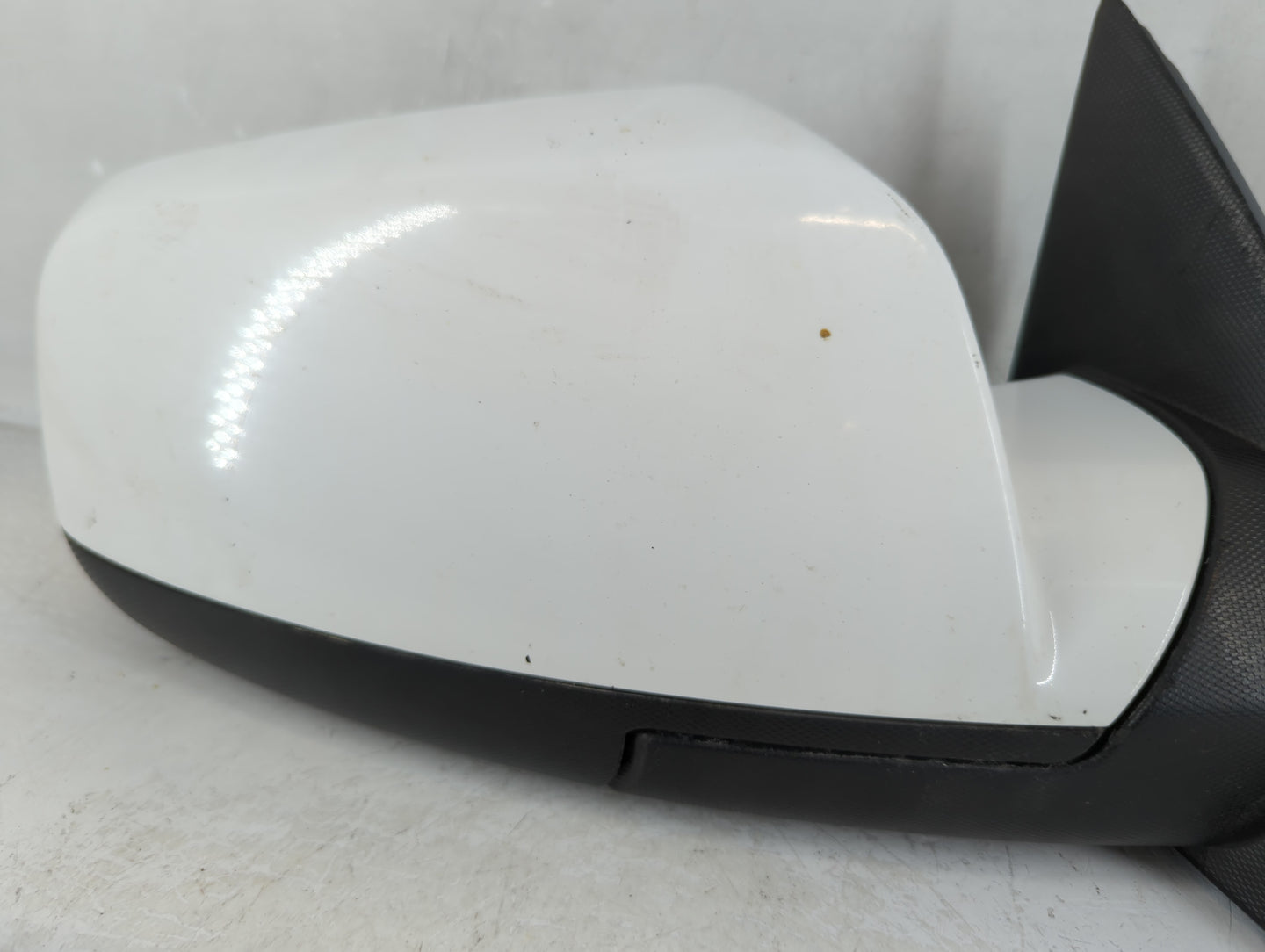 2012-2013 Gmc Terrain Driver Side View Mirror - Left Door Mirror OEM Used - Oemusedautoparts1.com