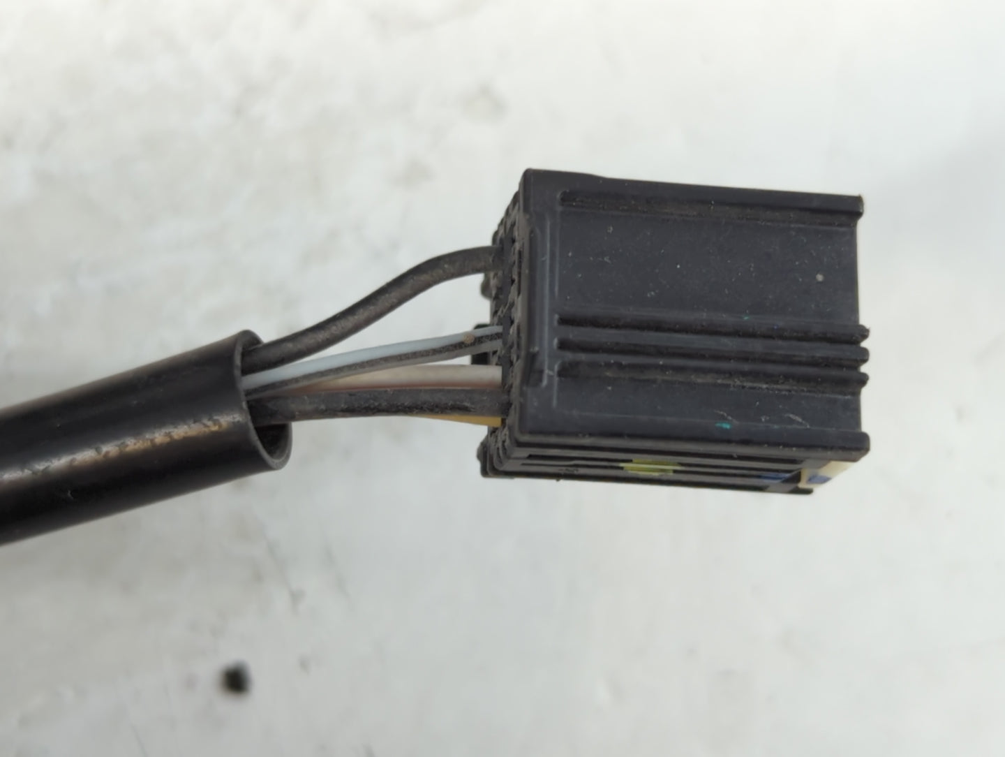 2012-2013 Gmc Terrain Driver Side View Mirror - Left Door Mirror OEM Used - Oemusedautoparts1.com