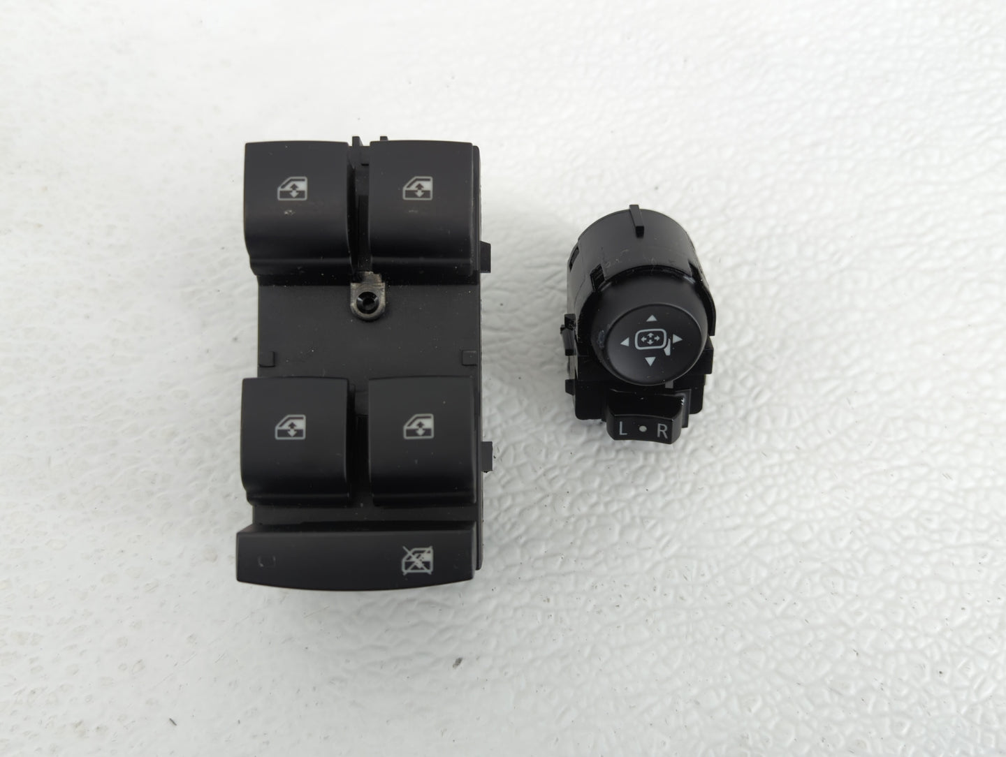 2013 Gmc Terrain Master Power Window Switch Replacement Driver Side Left P/N:20917598 DRIVER LEFT Fits OEM Used Auto Parts -