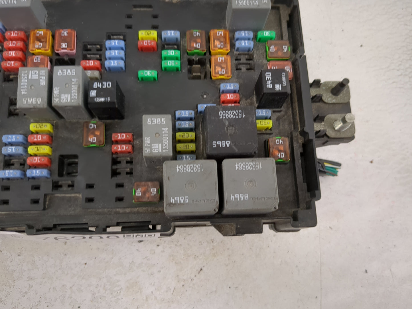 2010-2014 Gmc Yukon Fusebox Fuse Box Panel Relay Module P/N:22798217 22798217-N1 Fits Fits 2010 2011 2012 2013 2014 OEM Used