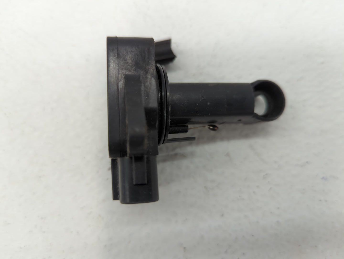2009-2014 Gmc Yukon Mass Air Flow Meter Maf - Oemusedautoparts1.com