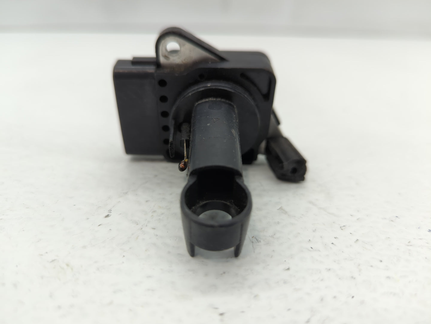 2009-2014 Gmc Yukon Mass Air Flow Meter Maf - Oemusedautoparts1.com