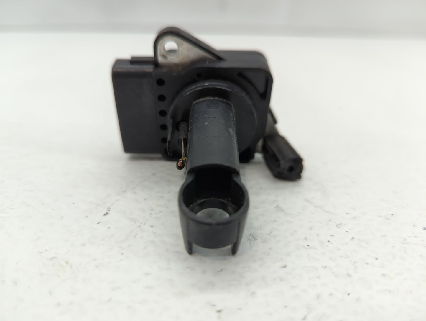 2009-2014 Gmc Yukon Mass Air Flow Meter Maf - Oemusedautoparts1.com