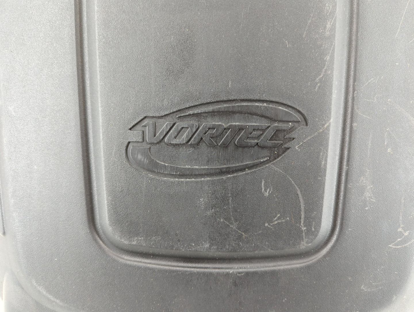2013 Gmc Yukon Engine Cover - Oemusedautoparts1.com