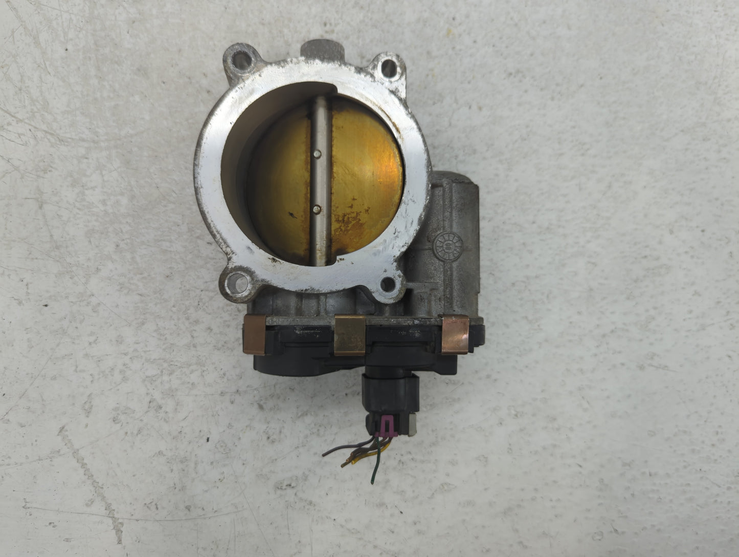 2009-2014 Gmc Yukon Throttle Body P/N:RME87 Fits Fits 2009 2010 2011 2012 2013 2014 2015 OEM Used Auto Parts - Oemusedautopa