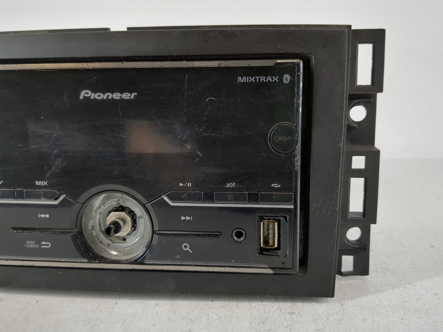 2013 Gmc Yukon Xl Radio AM FM Cd Player Receiver Replacement P/N:MVH-S400BT Fits OEM Used Auto Parts - Oemusedautoparts1.com