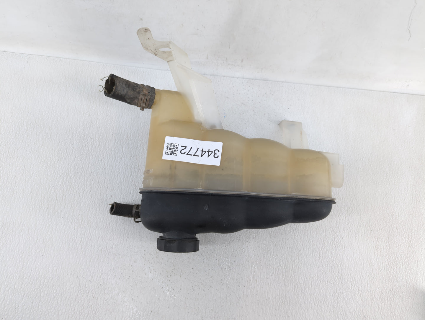 Gmc Yukon Xl Radiator Coolant Overflow Expansion Tank Bottle - Oemusedautoparts1.com