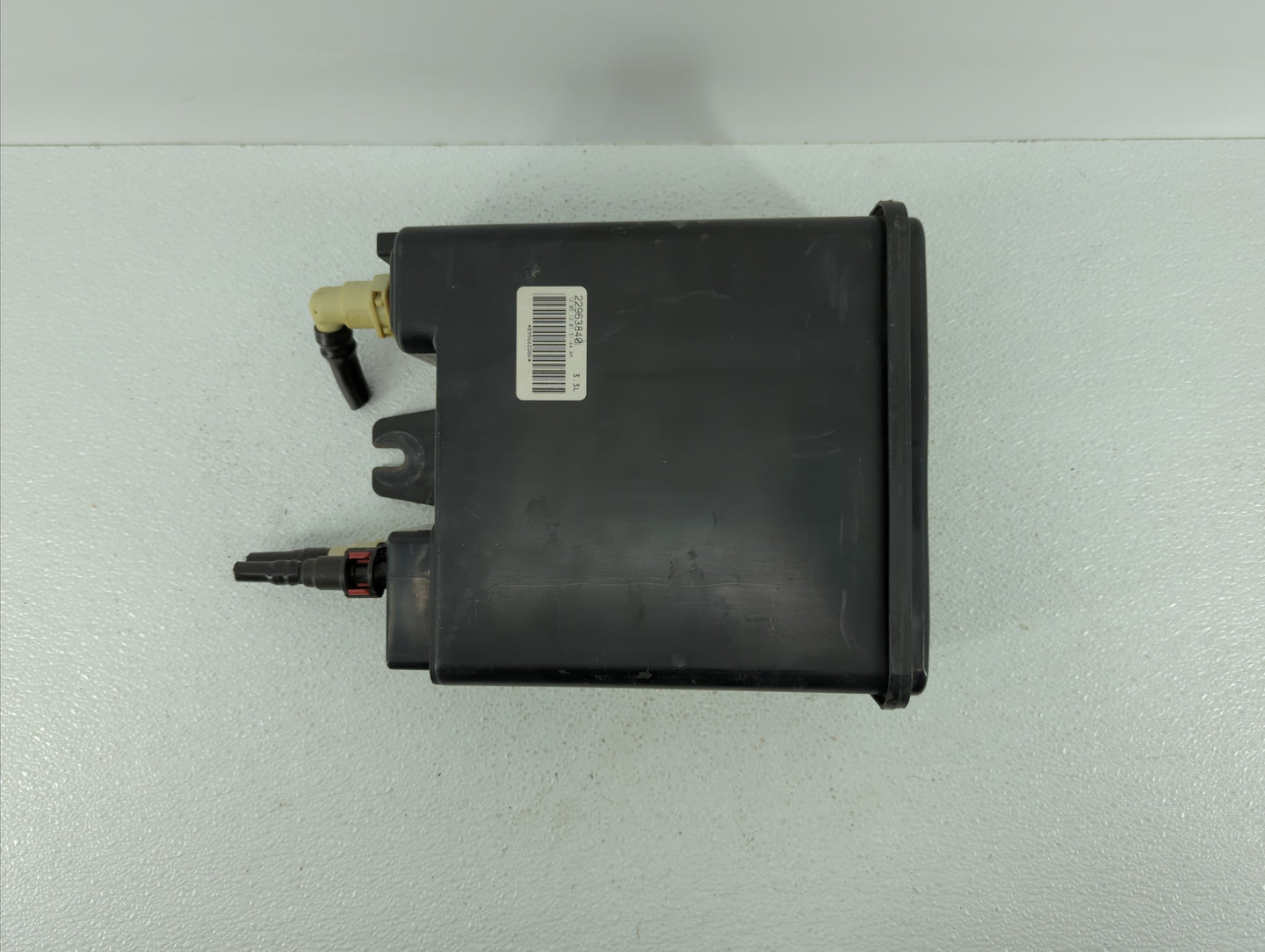 2013 Gmc Yukon Xl Fuel Vapor Charcoal Canister - Oemusedautoparts1.com