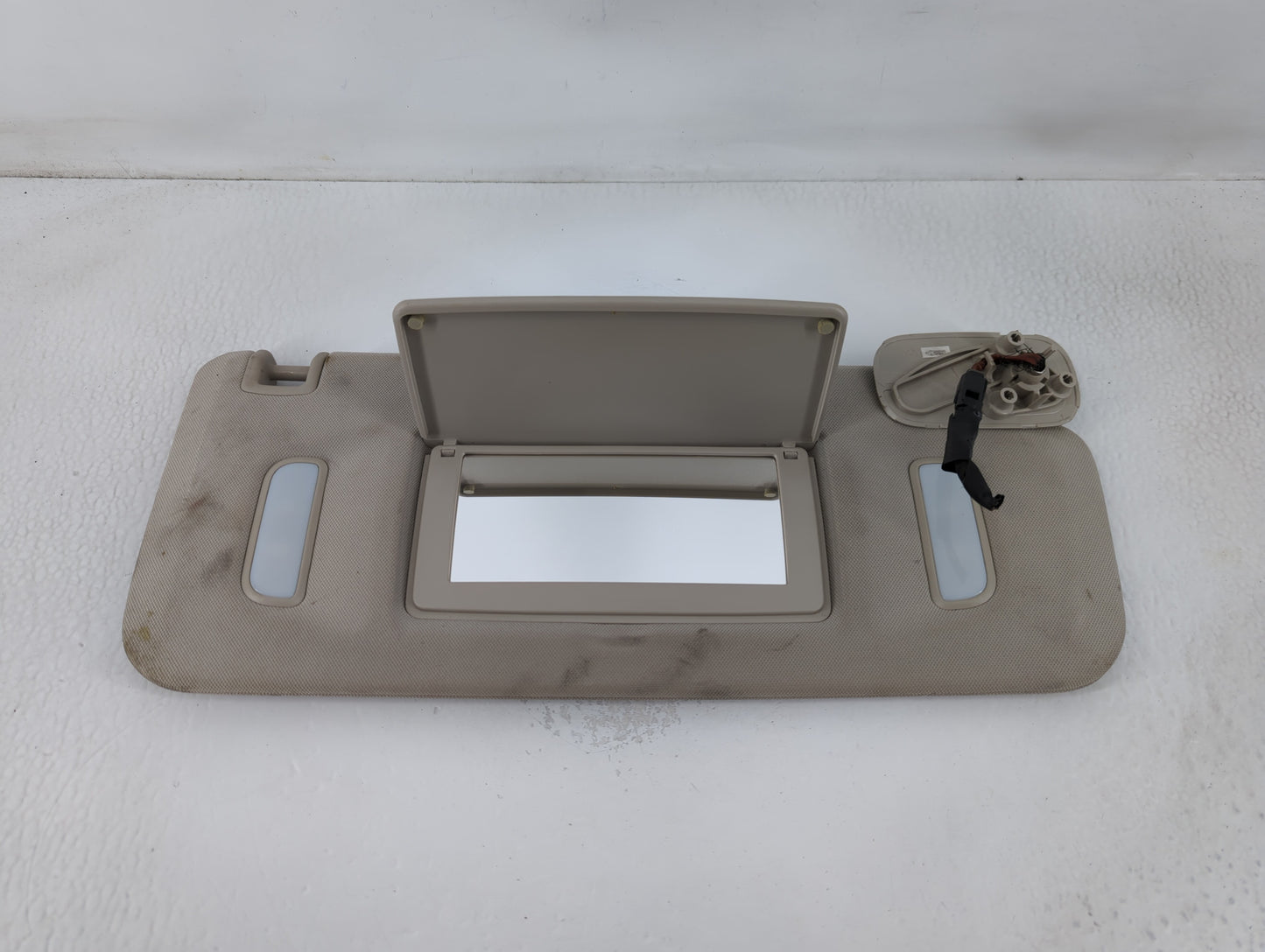 2007-2014 Gmc Yukon Xl Sun Visor Shade Replacement Passenger Right Mirror Fits Fits 2007 2008 2009 2010 2011 2012 2013 2014 