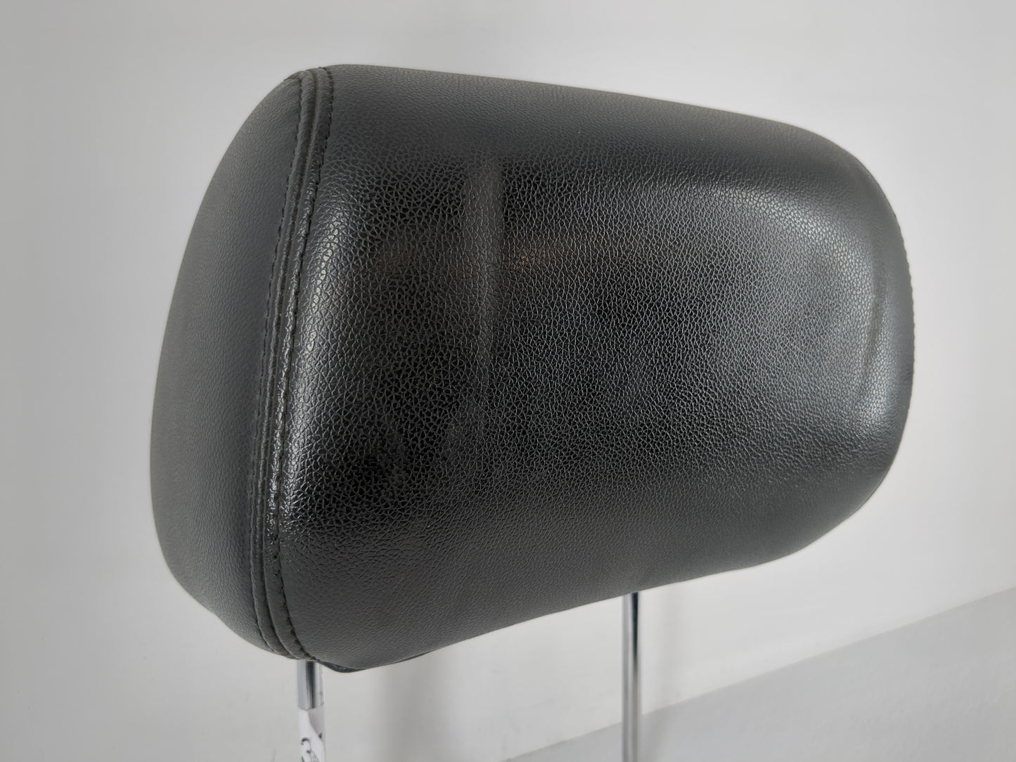 2012-2014 Gmc Yukon Xl 1500 Headrest Head Rest Front Driver Passenger Seat Fits Fits 2012 2013 2014 OEM Used Auto Parts - Oe