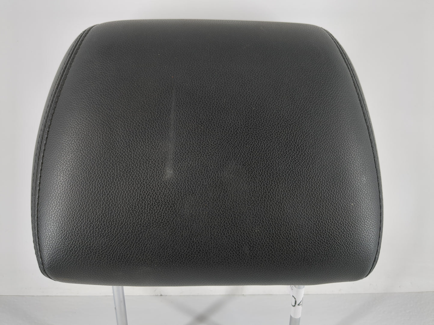 2012-2014 Gmc Yukon Xl 1500 Headrest Head Rest Front Driver Passenger Seat Fits Fits 2012 2013 2014 OEM Used Auto Parts - Oe