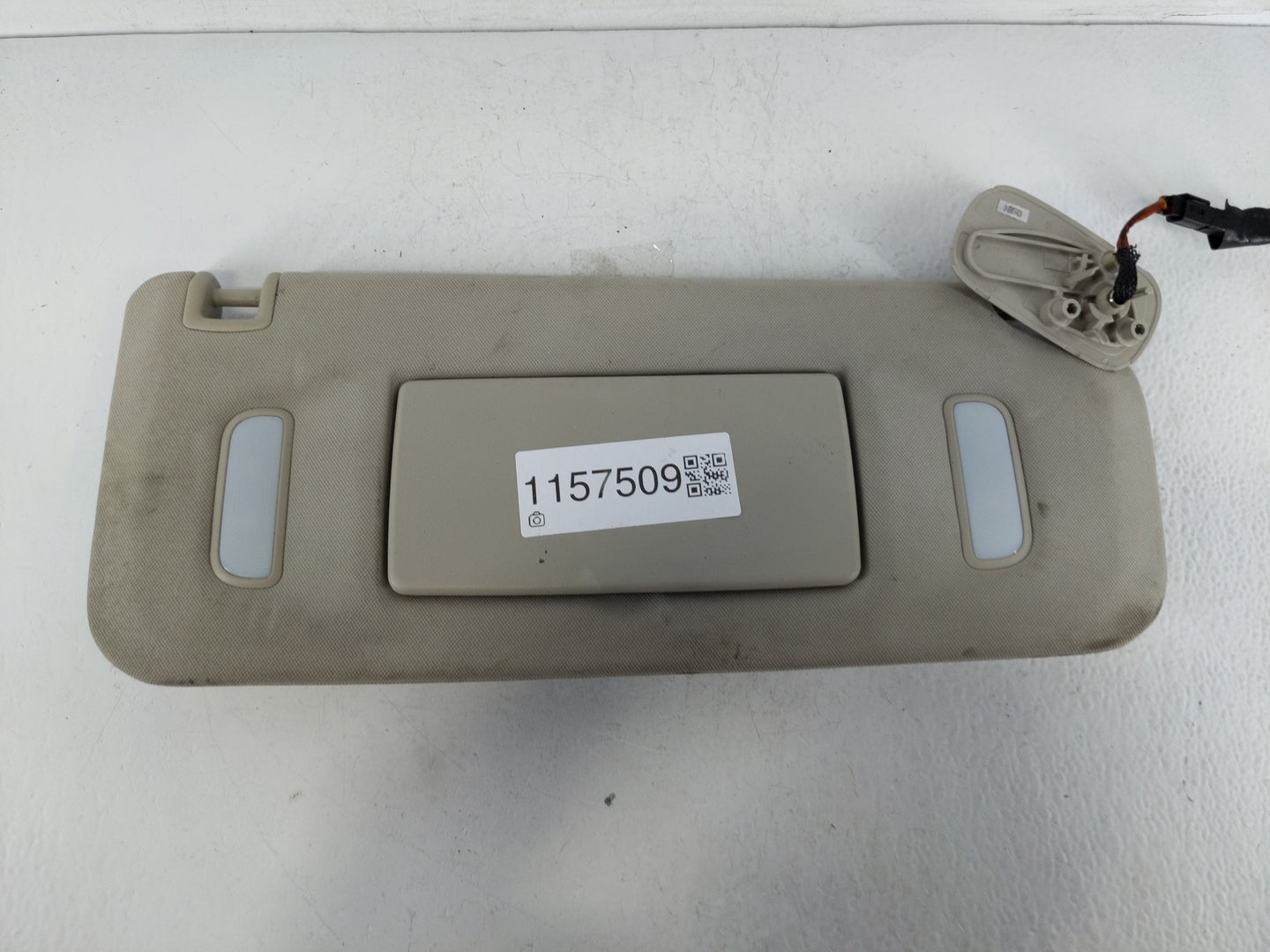 2007-2014 Gmc Yukon Xl 1500 Sun Visor Shade Replacement Passenger Right Mirror Fits Fits 2007 2008 2009 2010 2011 2012 2013 