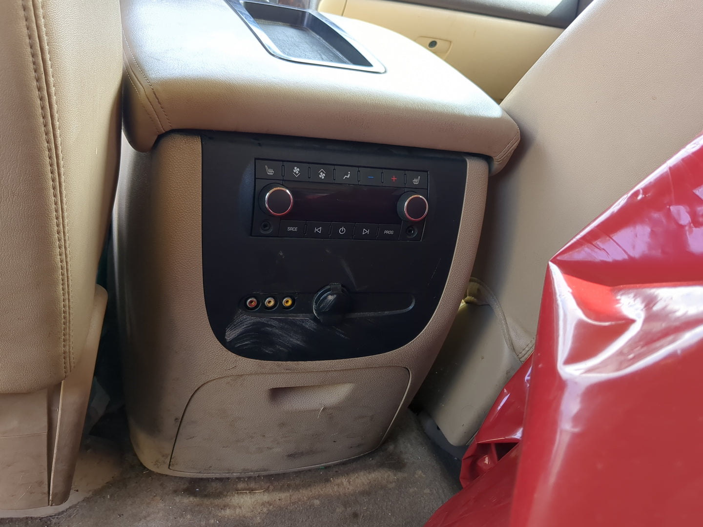 2007-2014 Gmc Yukon Xl 1500 Climate Control Module Temperature AC/Heater Replacement Fits OEM Used Auto Parts - Oemusedautop