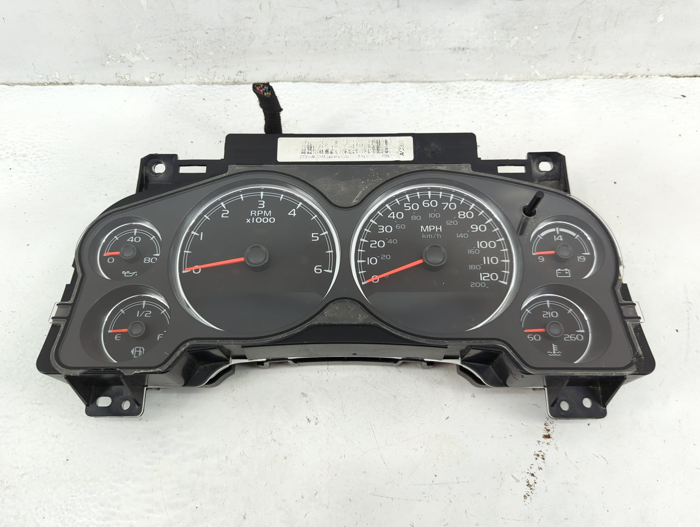 2012-2014 Gmc Yukon Xl 1500 Instrument Cluster Speedometer Gauges Fits Fits 2012 2013 2014 OEM Used Auto Parts - Oemusedauto