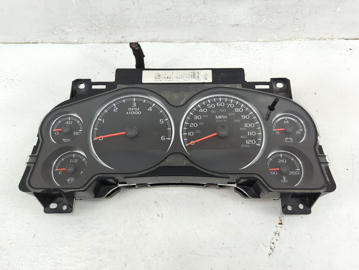 2012-2014 Gmc Yukon Xl 1500 Instrument Cluster Speedometer Gauges Fits Fits 2012 2013 2014 OEM Used Auto Parts - Oemusedauto