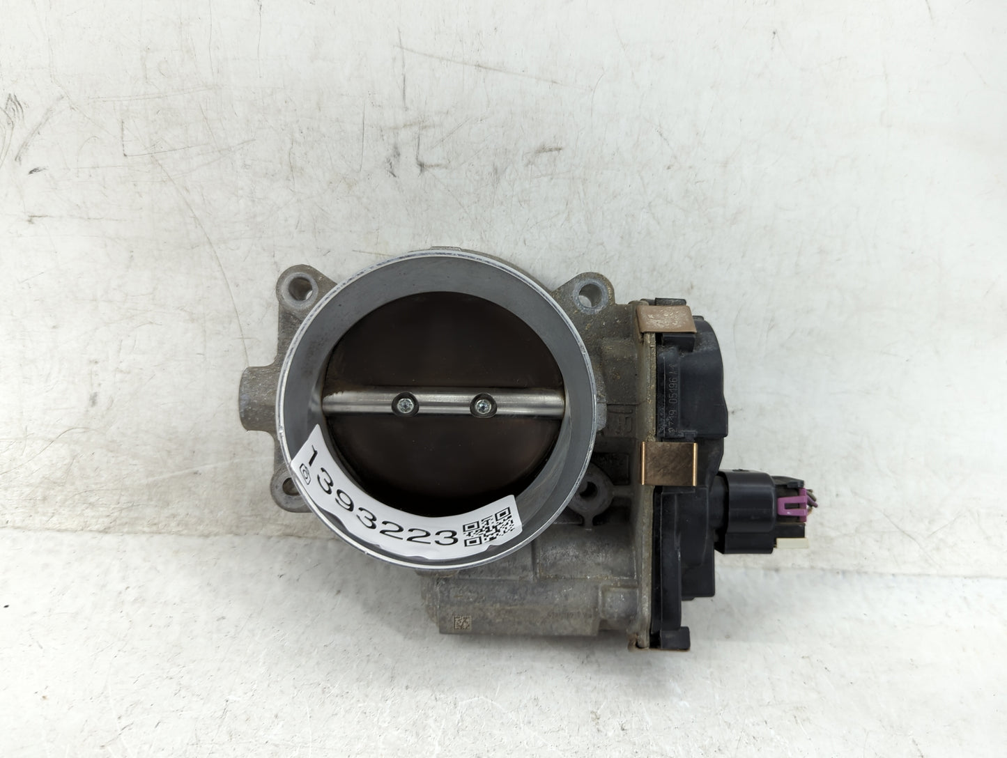 2009-2014 Gmc Yukon Xl 1500 Throttle Body P/N:12629992 Fits Fits 2009 2010 2011 2012 2013 2014 2015 OEM Used Auto Parts - Oe