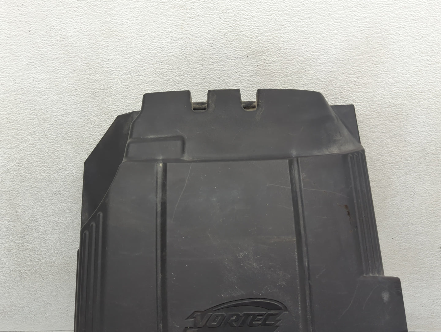 2013 Gmc Yukon Xl 1500 Engine Cover - Oemusedautoparts1.com