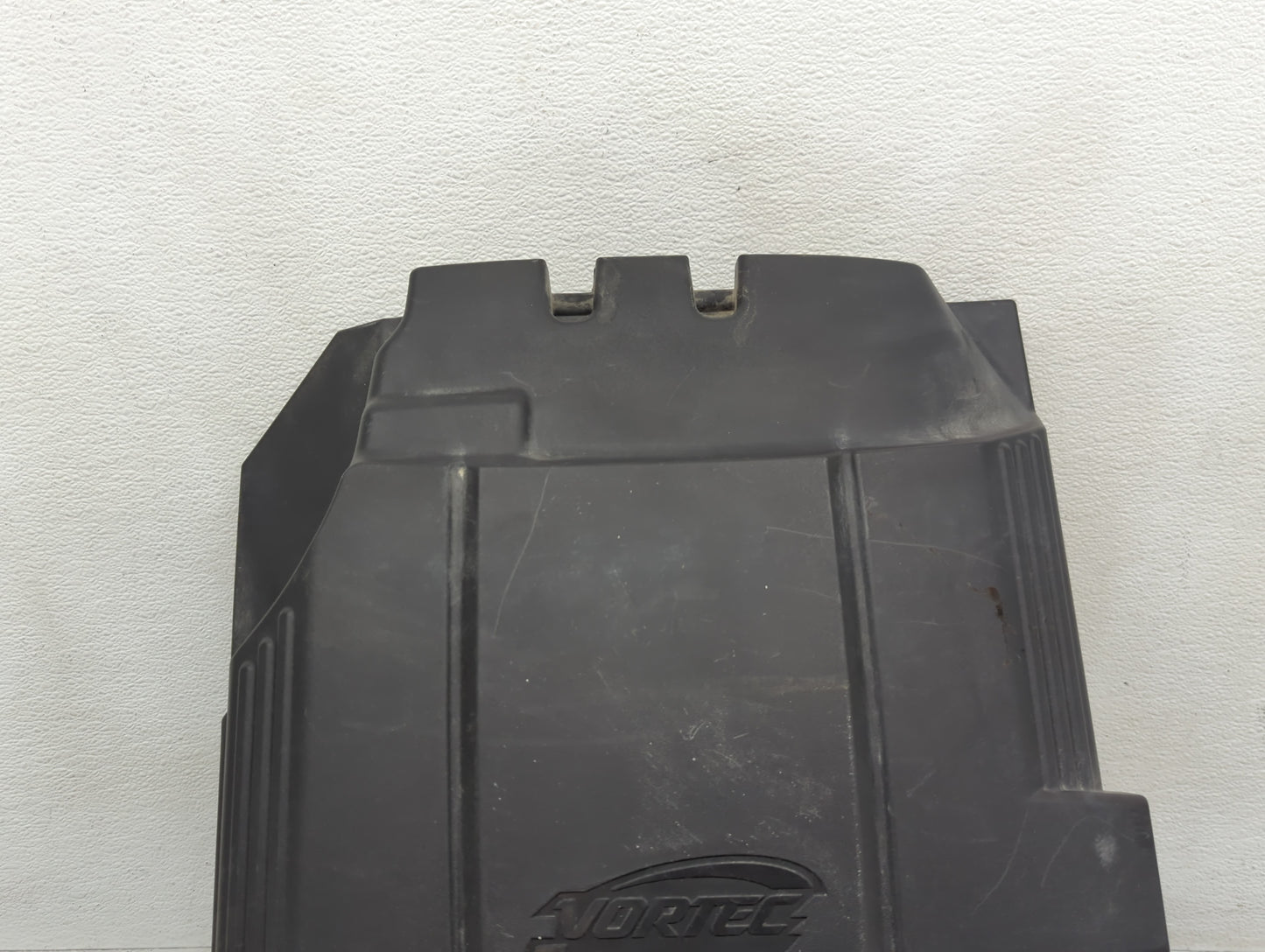 2013 Gmc Yukon Xl 1500 Engine Cover - Oemusedautoparts1.com