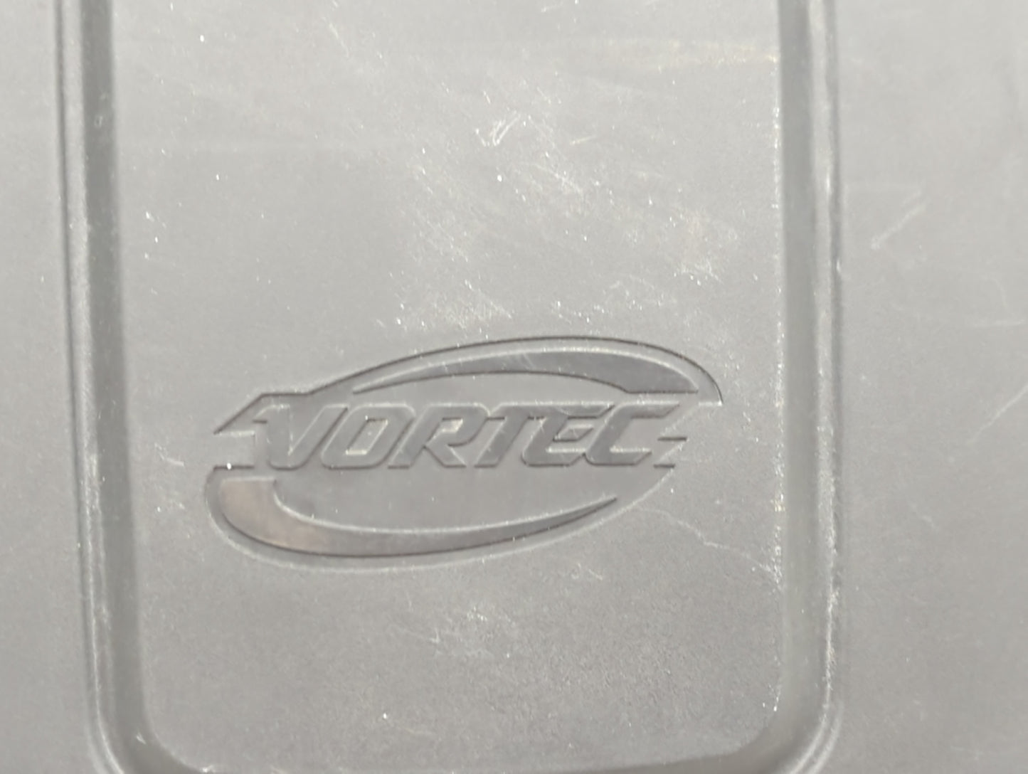2013 Gmc Yukon Xl 1500 Engine Cover - Oemusedautoparts1.com