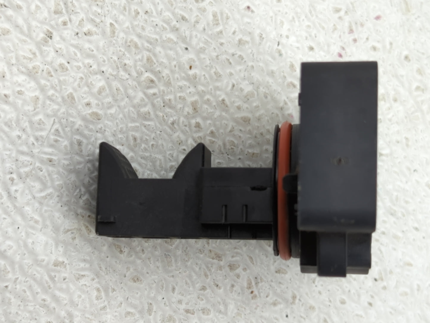 2009-2014 Gmc Yukon Xl 1500 Mass Air Flow Meter Maf - Oemusedautoparts1.com