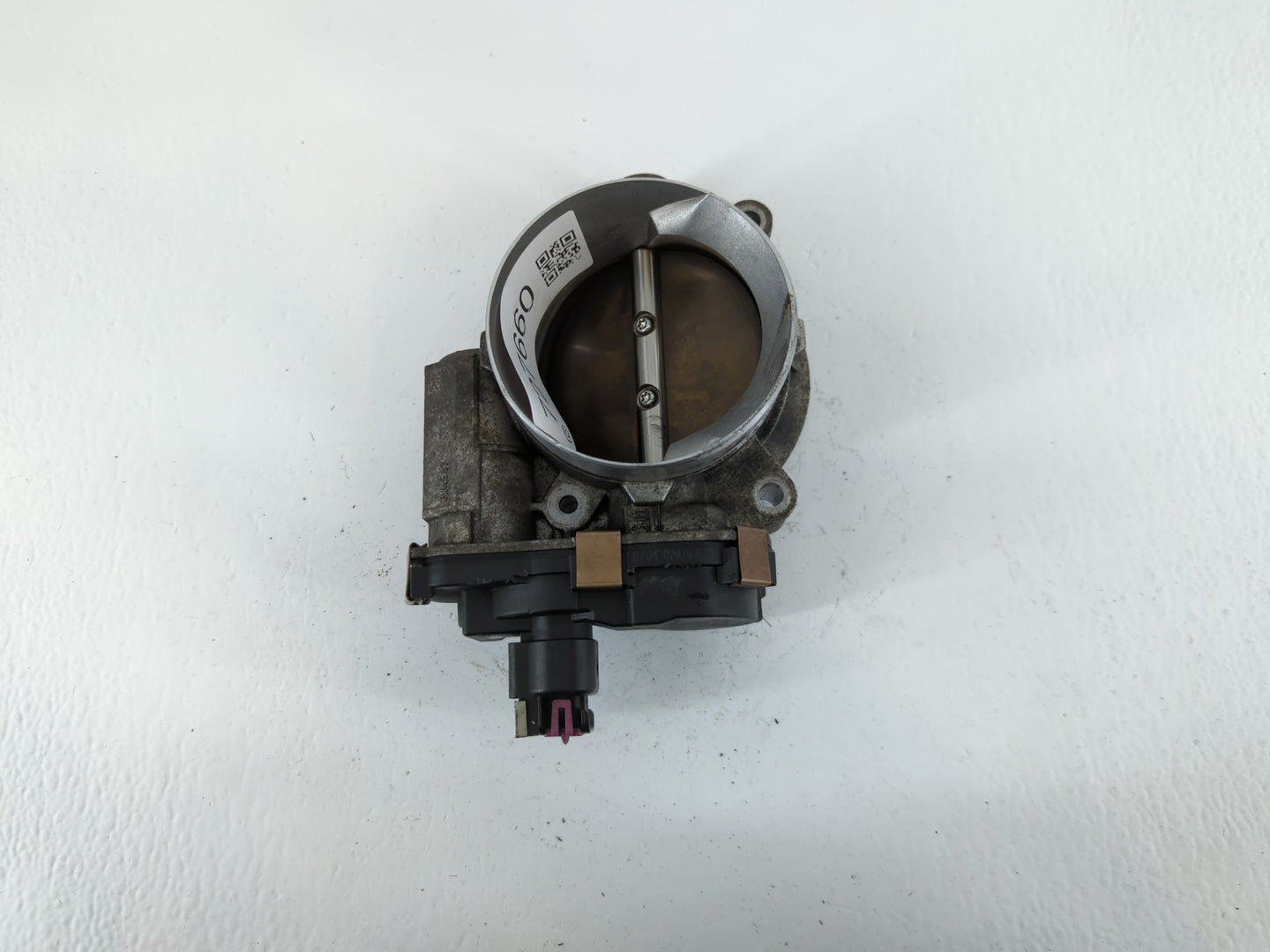 2009-2014 Gmc Yukon Xl 1500 Throttle Body P/N:RME87 Fits Fits 2009 2010 2011 2012 2013 2014 2015 OEM Used Auto Parts - Oemus